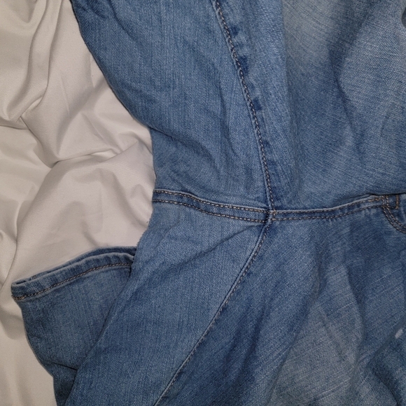 Old Navy jeans - Picture 7 of 10